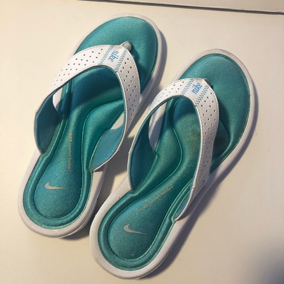 nike soft sole flip flops